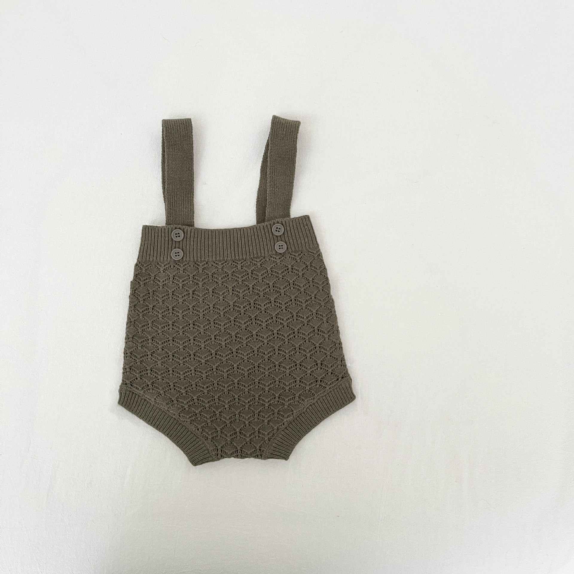 Primavera y verano para bebés nuevos pantalones de correa de aire extranjero pequeños meses de edad bebé jersey de punto coreano ropa de niñas