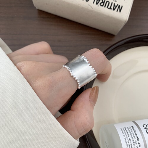 Korean version 925 sterling silver geometric minimalist ring women's design ins polka dot wide smooth ring