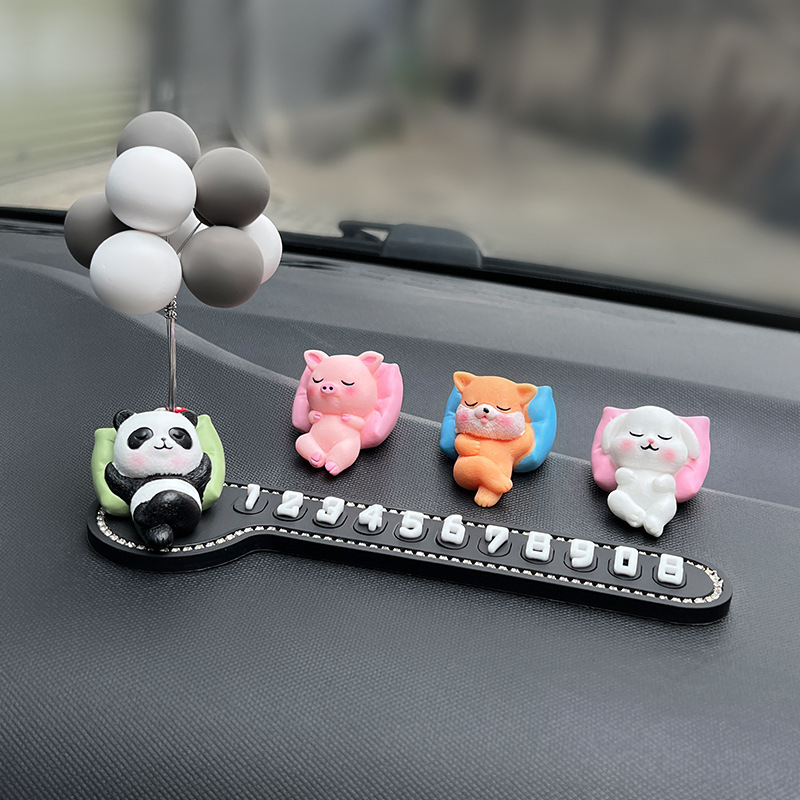 [동물 4마리 + 정지 신호 + 회색과 흰색 풍선]