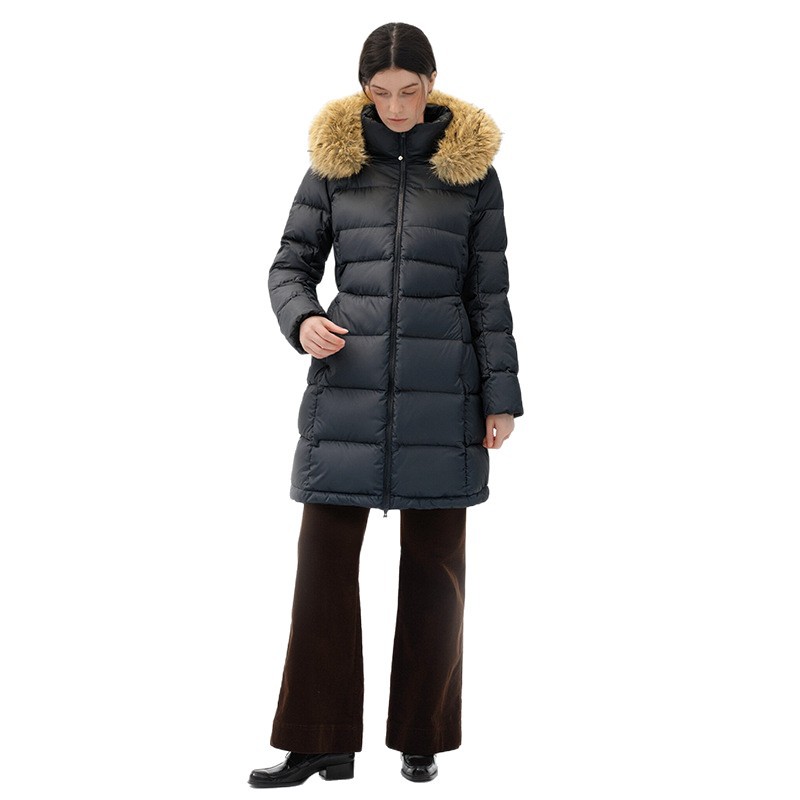 Inventario de chaqueta larga cuello de lana de cuello de liberación damas 2025 nuevo invierno negro coreano chaqueta cálida de lana blanca