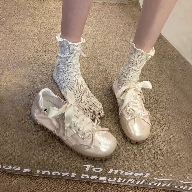 Oh My Gosh! These Lace-Trimmed Mid-Calf Socks Are Simply a Spring-Summer Must-Have for Me! so Atmospheric! Very Girly Style! Oh My Gosh! These Lace-Trimmed Mid-Calf Socks Are Simply a Spring-Summer Must-Have for Me! so Atmospheric! Very Girly Style!