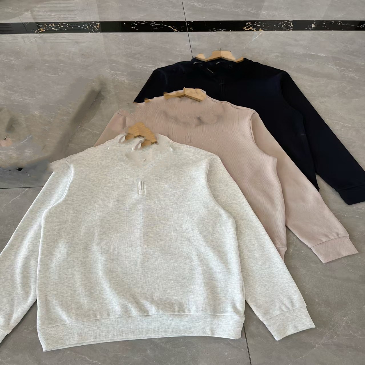 71808 Men's half-zip, stand-up collar sweatshirt