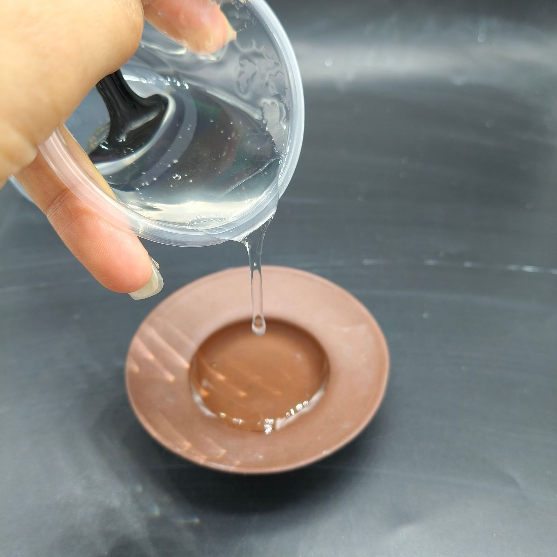 透明硅酸镁铝水性涂料悬浮增稠防流挂硅酸镁铝日化洗涤用品增稠