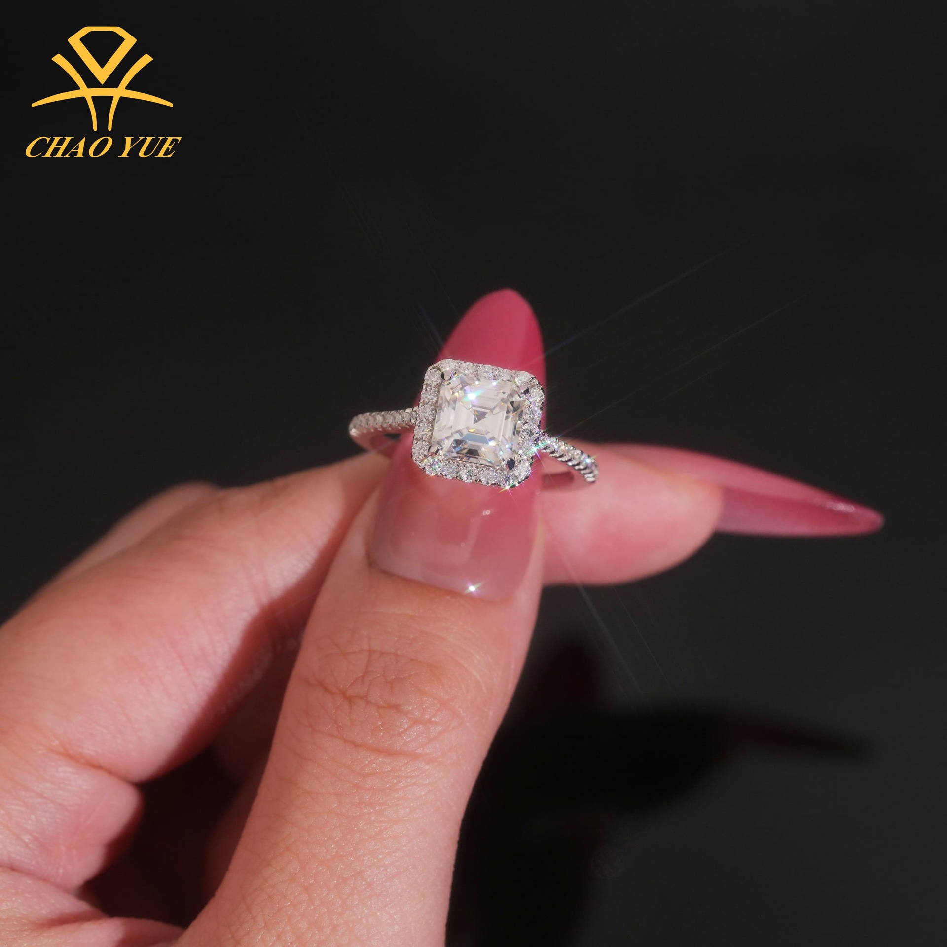 跨境高品质精品女士戒指925银镶VVS莫桑石欧美个性小众热销款戒指