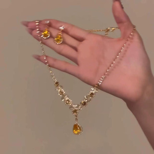 ���������x����ʽ���W�Sɫˮ���朶��hŮ�m͢�L�ع����Y���i���
