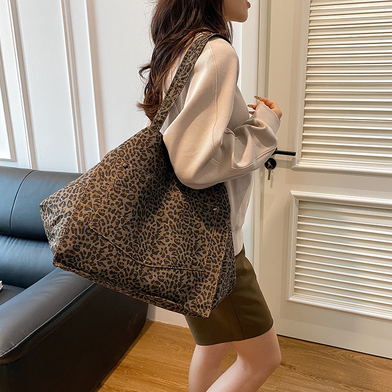 Bolsa de tela de leopardo, bolso de gran capacidad para mujeres 2024, nueva moda, bolso de viaje portátil, bolso de hombro para mamá.