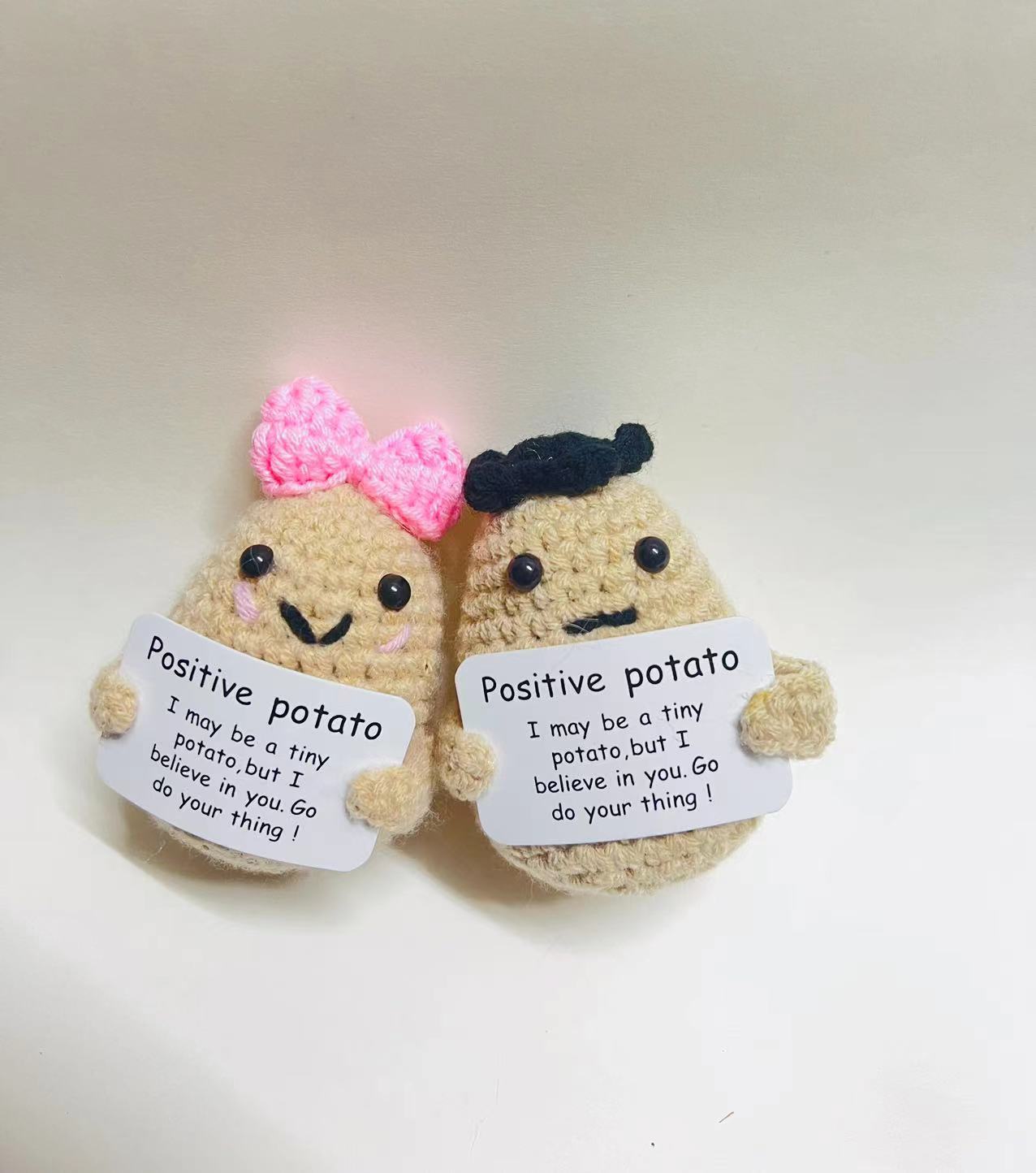 Amazon positivepotato hilado de lana tejida ganchillo patata divertida descompresión muñeca tejida a mano