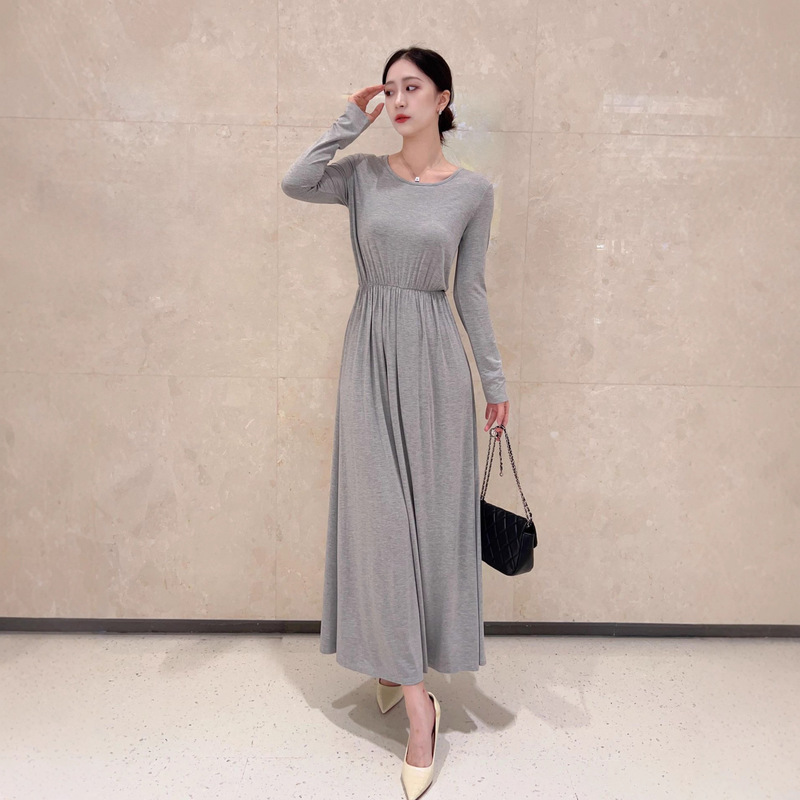 Modal Dress for Autumn, Solid Color, Simple and Stylish, Elegant with Ruched Details, Mid-Waist, Gown-Style, High-End Feel, and Good Drape