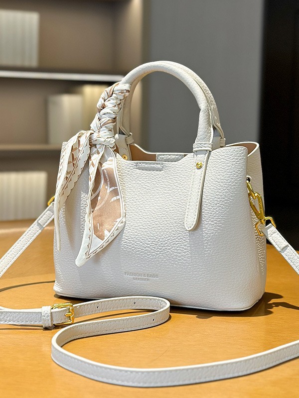 Bolso de mujer coreano de moda de alta gama al por mayor transfronterizo bolso de cubo de viaje de gran capacidad bolso de mensajero de hombro simple