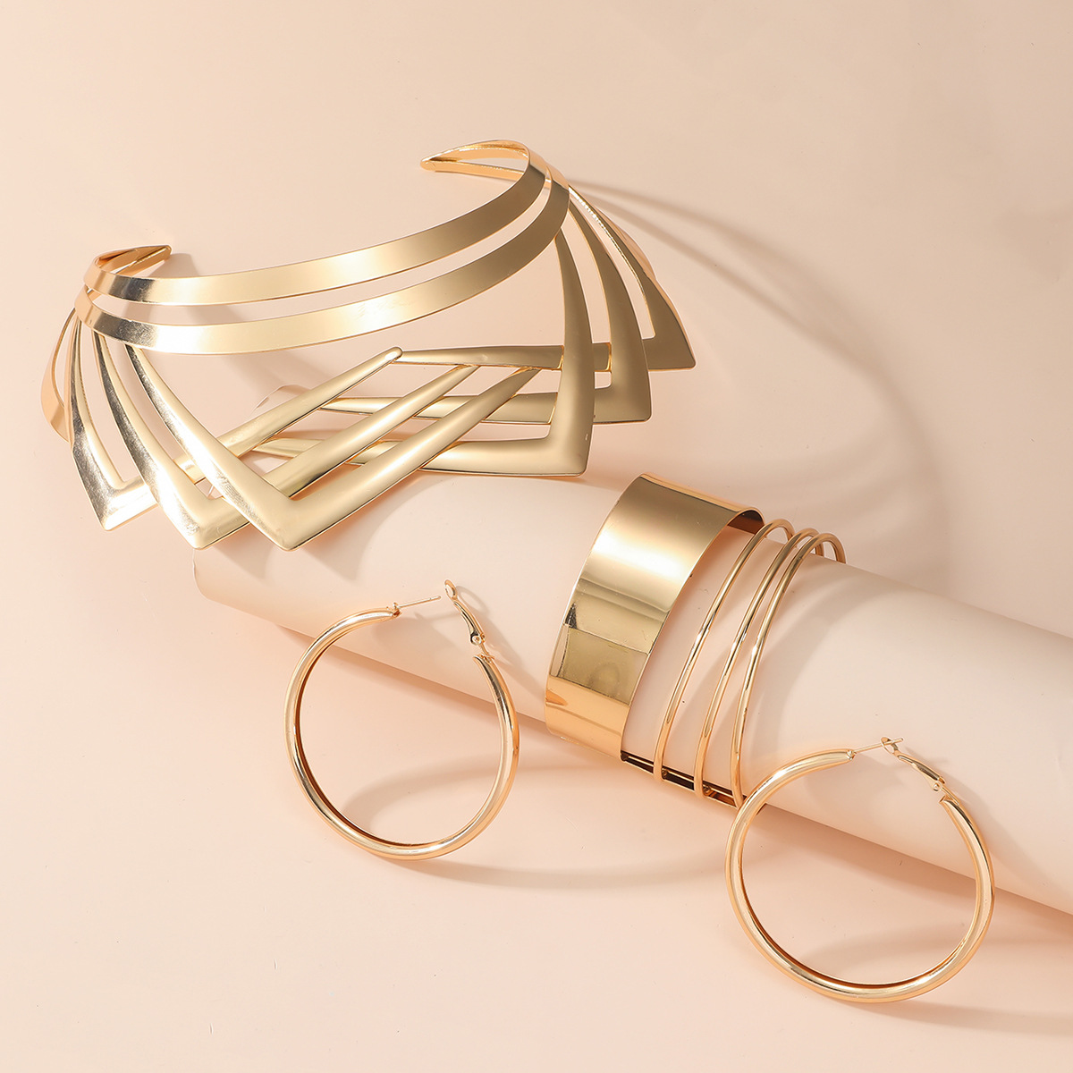 Plating Design Retro Geometric Metal Plating Gold Plated Women's Necklace