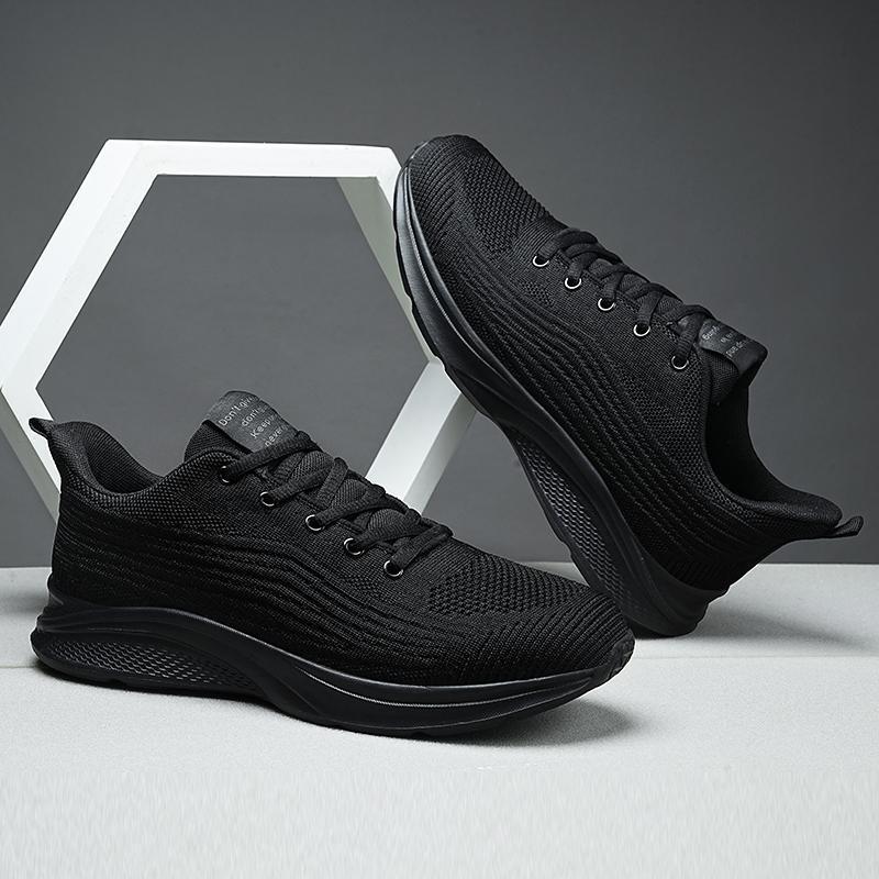 New foreign trade styles: lightweight, versatile, and trendy men's casual sneakers, cross-border large-size flyknit breathable running shoes, special offer