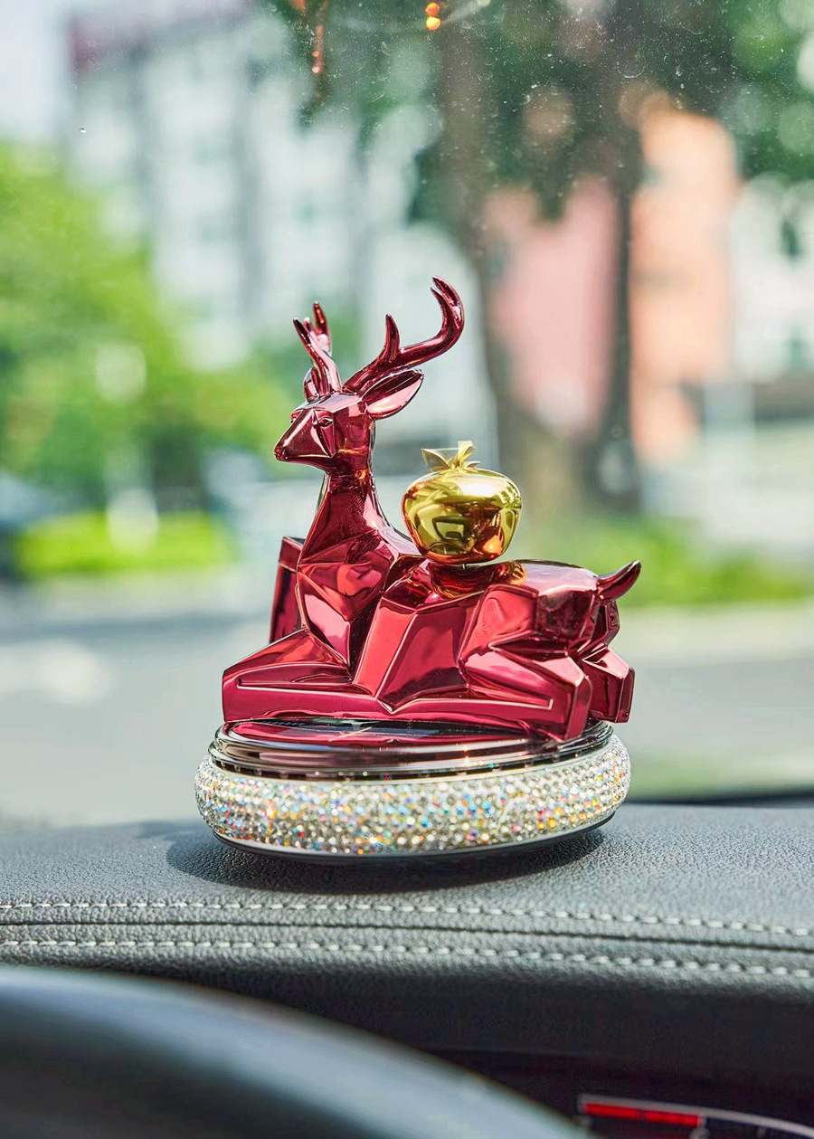 Car aromatherapy safe journey creative deer car ornaments center console solar car perfume ornaments