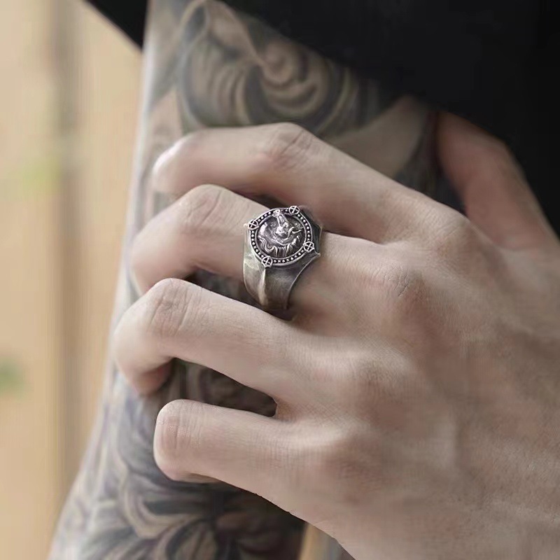 Vintage Medieval Warrior Warhorse Ring For Men Unique Badge Design_voghion.com