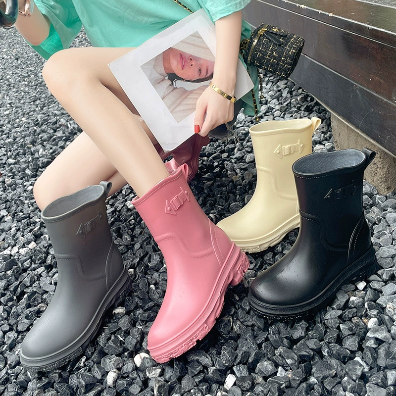 2025PVC outdoor car washing cleaning adult rain boots for women's military-mounted middle tube waterproof shoes for women's low heel wear-resistant and anti-slip