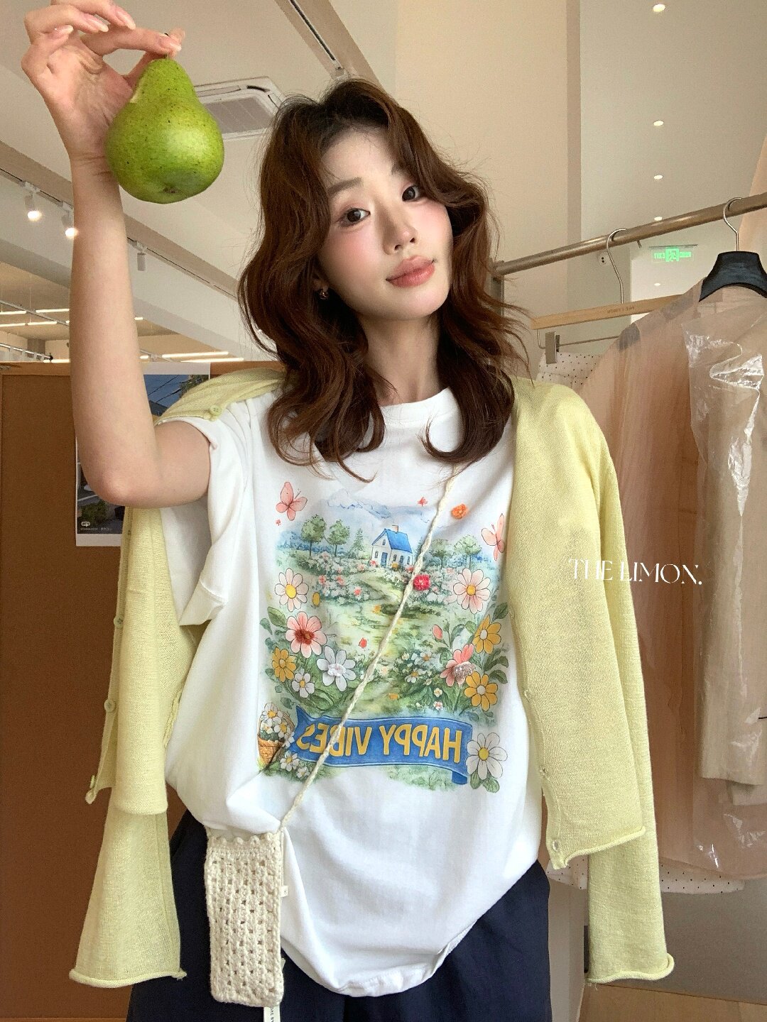 Áo thun nữ cổ tròn in họa tiết hoa vườn hè, tay ngắn, form rộng phong cách Hàn Quốc — trắng ngà chi tiết 21