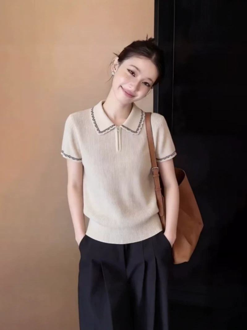 Áo thun dệt kim cổ lật phối khóa kéo viền hoa nữ tính — màu mơ