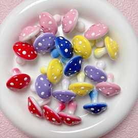 卡通立体手绘大蘑菇彩色亚克力散珠diy手机链串珠材料饰品配件