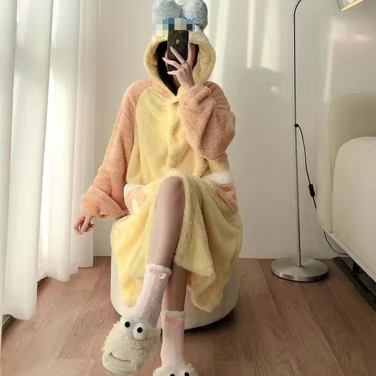 卡通睡袍可爱玉桂狗草莓熊睡衣女秋冬珊瑚绒加厚长款开衫连帽睡袍|undefined