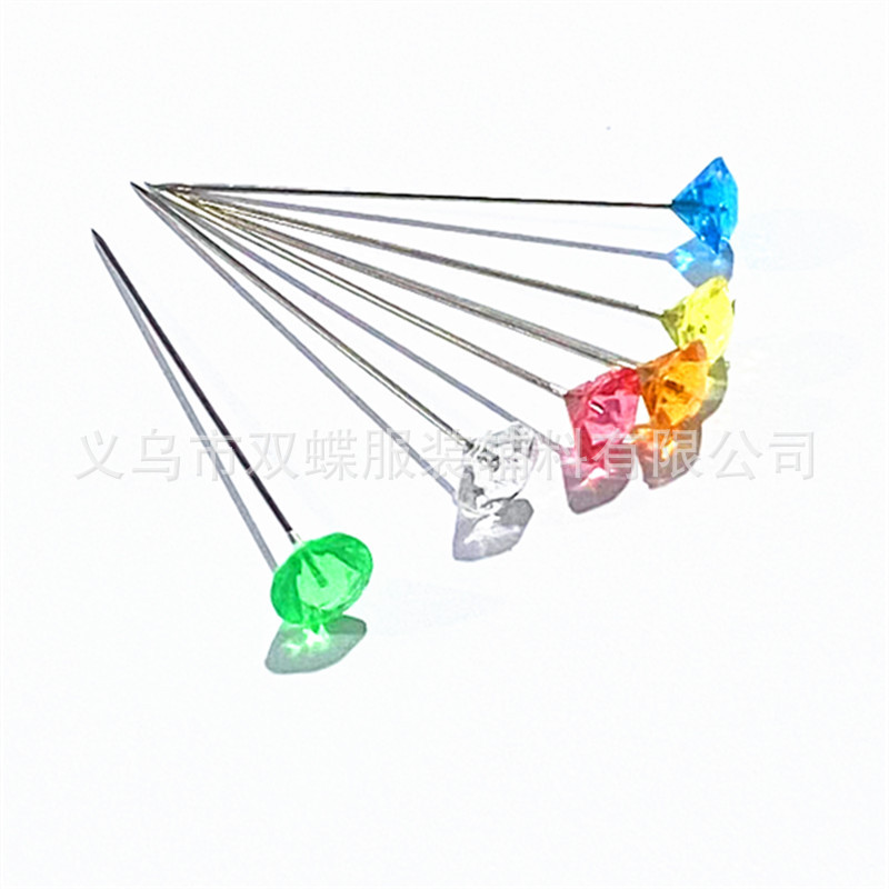 Precio de fábrica al por mayor colorido diamante aguja acrílico posicionamiento aguja bufanda de seda pin alta imitación de cristal sofá aguja fija