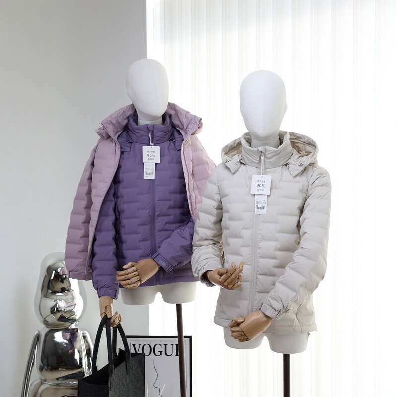 2025 New Autumn and Winter 90 Duck down Removable Hood Light down Jacket Women's Short Warm Fashionable Outdoor Portable Jacket