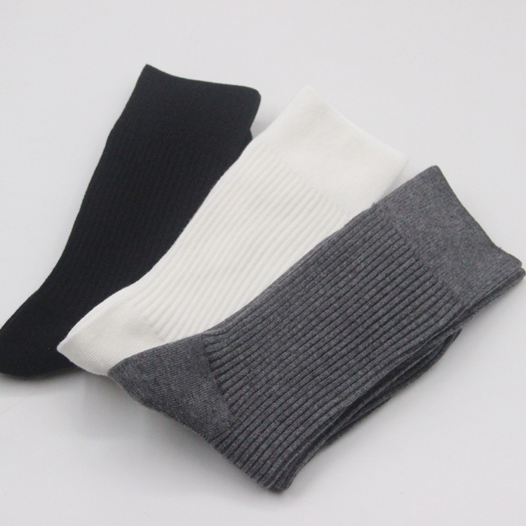Double needle draw boneless seam men's basic business socks combed cotton solid color black and white gray tube socks high 20cm
