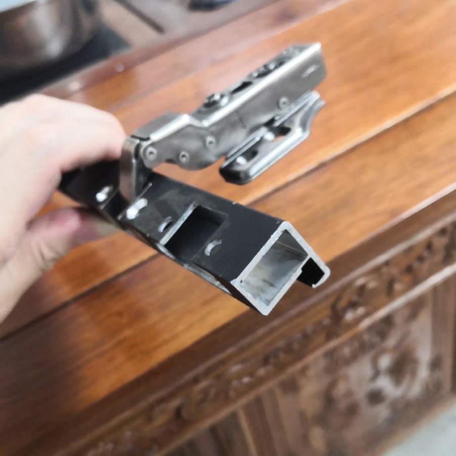 20极简玻璃门冲孔模具 边框打孔器 20铝框窄边玻璃门钻铰链孔机器