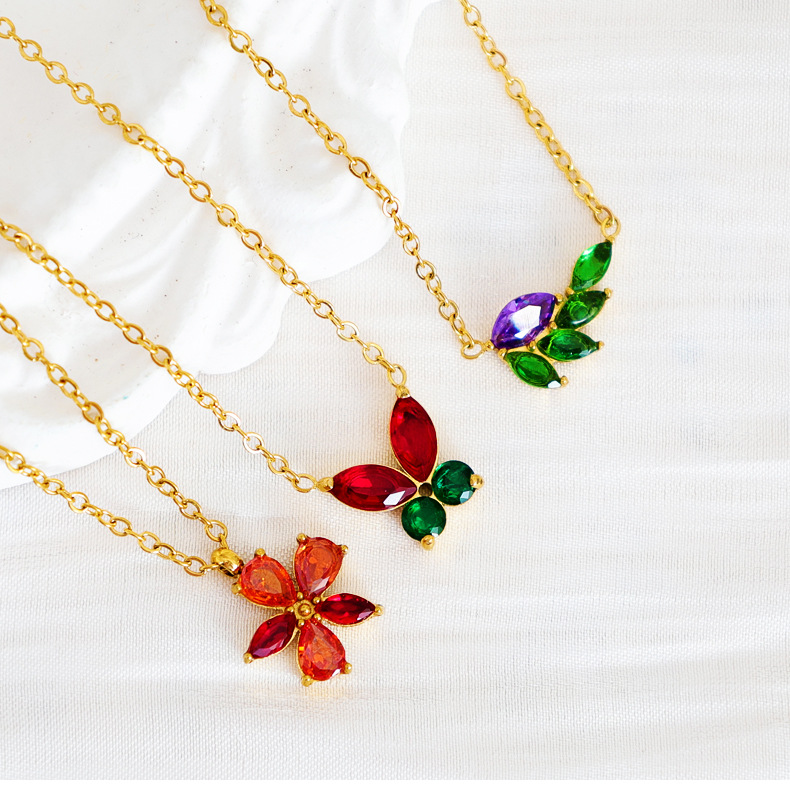 304 Stainless Steel Sweet Shiny Inlay Flower Butterfly Zircon Pendant Necklace display picture 3