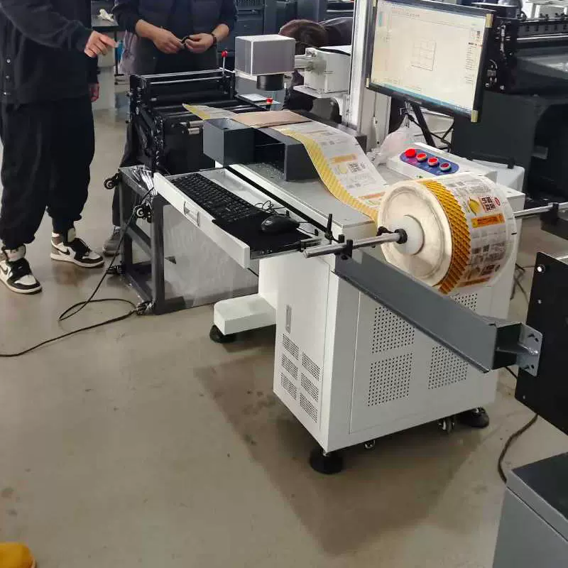 全自动电脑智能裁切机电动裁断机标签广告纸卷材无纺布纵横分切机