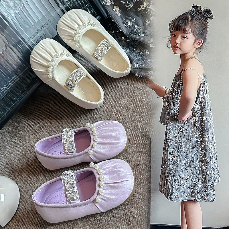 Маленькие одиночные туфли для девочек 2025 года новые стразы эластические туфли иностранные туфли