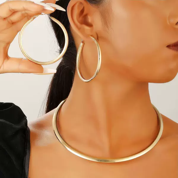 European and American Simple Fashion Personality Niche High-end Sense Cold Style Collar Earrings All-match Two-piece Set Accessories Women