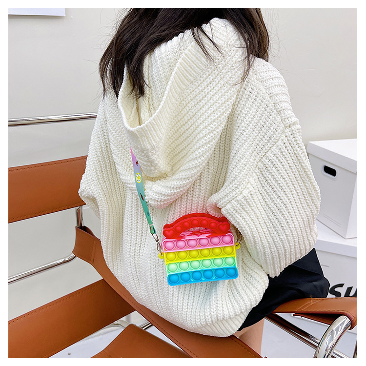 Spring And Summer New Children's Backpack Candy Color Bubble Silicone Bag Korean Cute Messenger Bag display picture 2