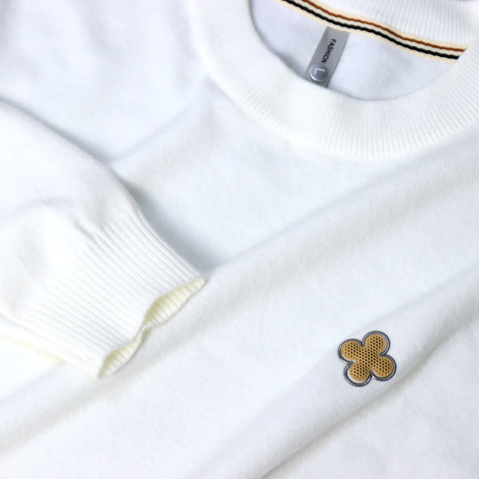 Abbigliamento maschile 2024 tendenza coreana maglione girocollo lavorato a maglia con distintivo in cashmere super morbido, autunno uomo, camicia calda e sottile_voghion.com