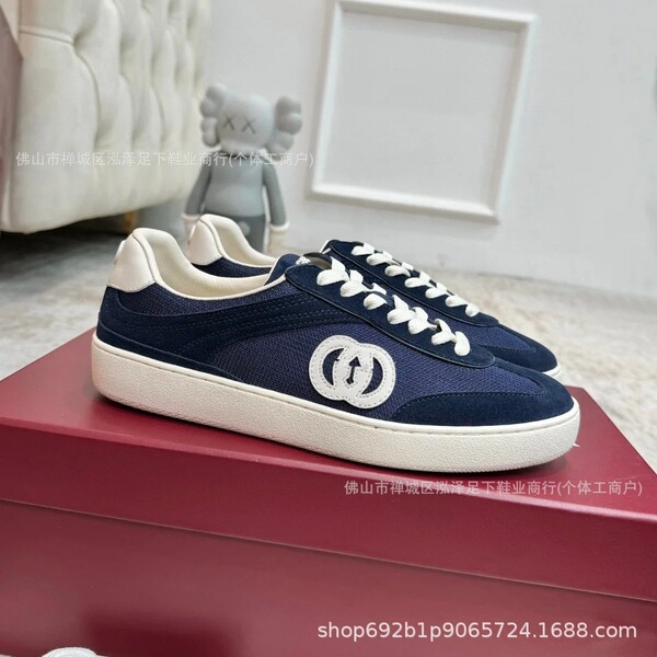 Fashionable breathable lightweight low sneakers