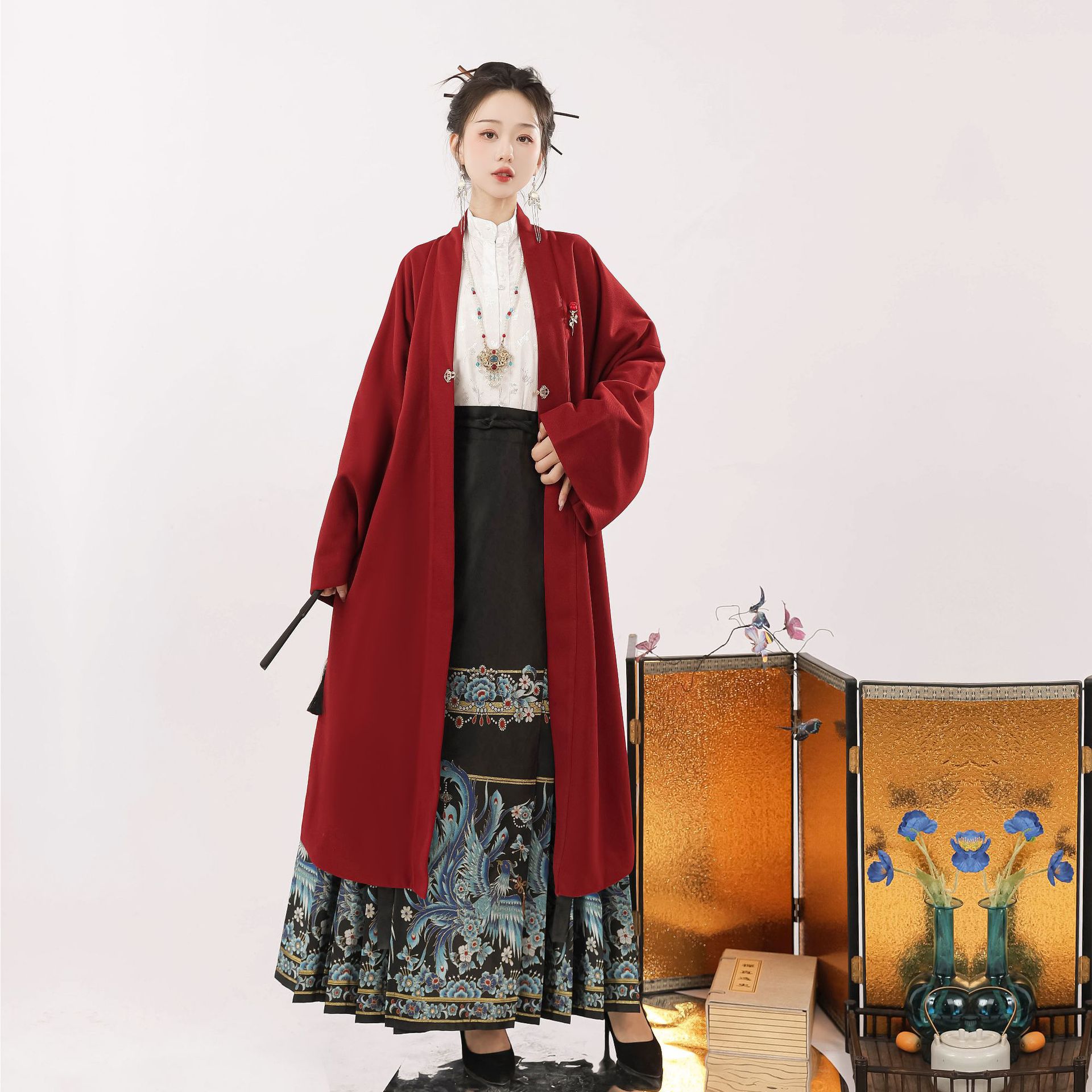 Ming-Style Hanfu Aircraft Sleeve Top with Imitation Emerald Gold Brocade Horse Face Skirt for Women, Red Wool Coat for the New Year
