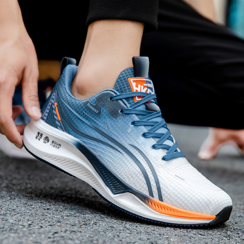 Zapatillas de correr ultraligeras zapatillas de malla de seda de hielo para hombre, 2025 nuevos zapatos de papá de moda de todos los partidos de primavera para hombres y mujeres