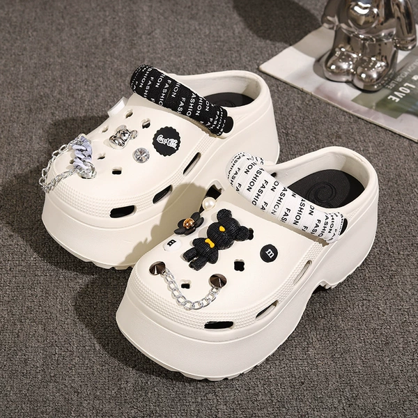 8899 Strap Bear-White