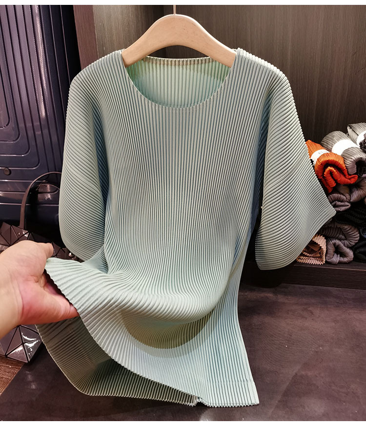 Áo thun nữ tay lỡ xếp li nhẹ cổ tròn dáng rộng công sở — Xanh lông công, Xanh bạc hà, Màu vàng, Màu đỏ chi tiết 11