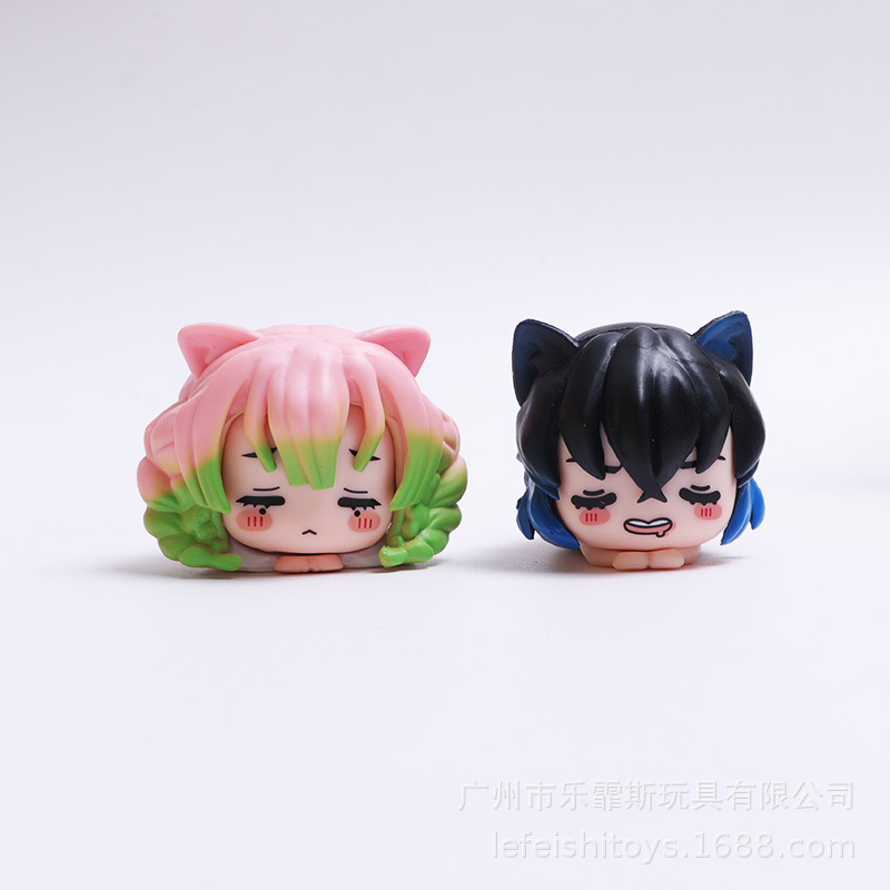 6種類の腹ばいになっているフィギュアアニメアニメ|undefined
