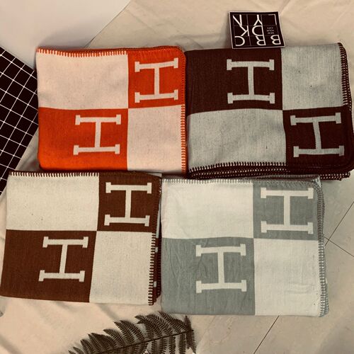Letter H shawl wool air conditioning blanket small era manufacturer sells cashmere blanket warm and thickened ins amazon