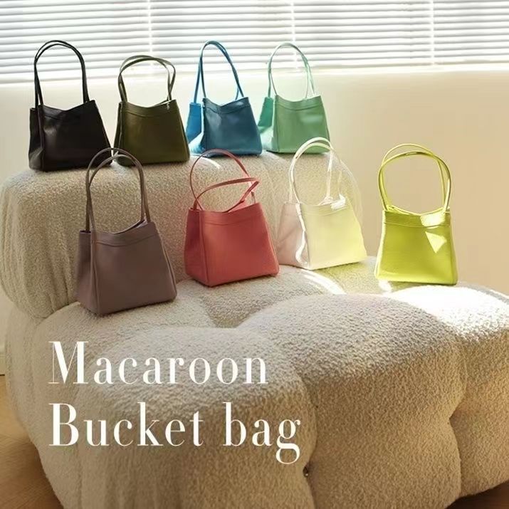 Fábrica al por mayor nuevo estilo coreano de la capa superior de la PU de cuero de mano que lleva pequeña bolsa cuadrada todo-fósforo cubo bolsa de nicho de moda portátil bolso de las mujeres