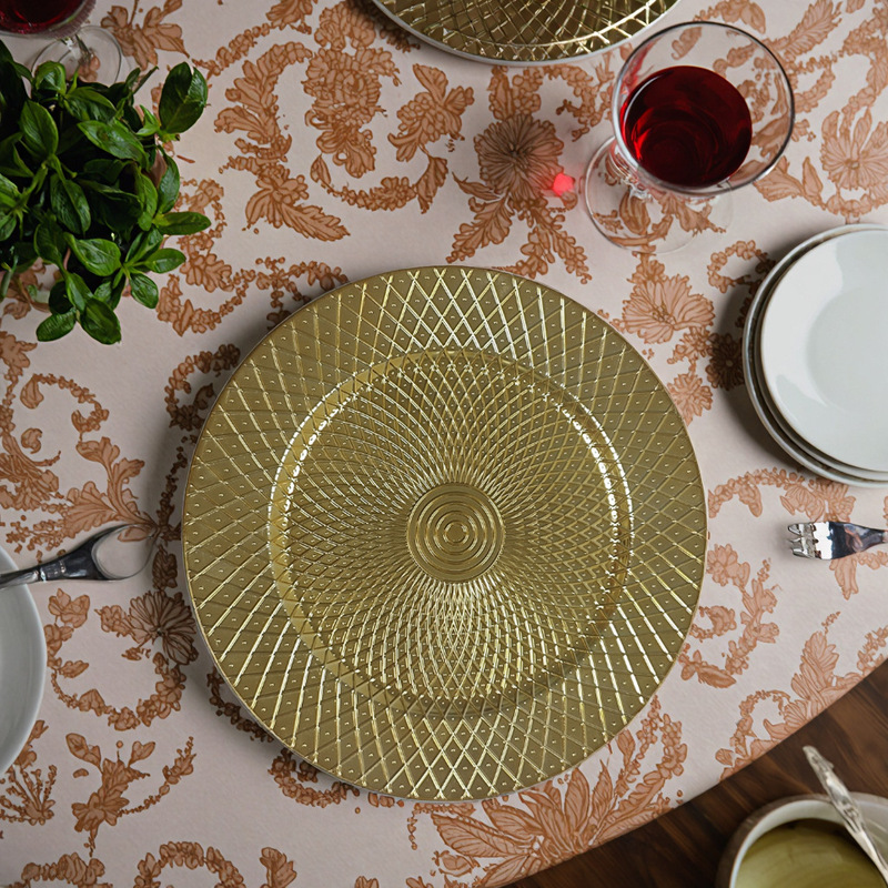 Foreign Trade Wholesale New Model Charger Plates Electroplated Gold Plastic Wedding Hotel Decorative Plates Dinner Plates Trays Foreign Trade Wholesale New Model Charger Plates Electroplated Gold Plastic Wedding Hotel Decorative Plates Dinner Plates Trays