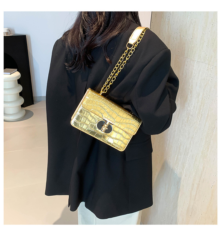 Fashion chain lock handbag 2024 new shiny stone pattern small square versatile and stylish single shoulder crossbody bag_voghion.com