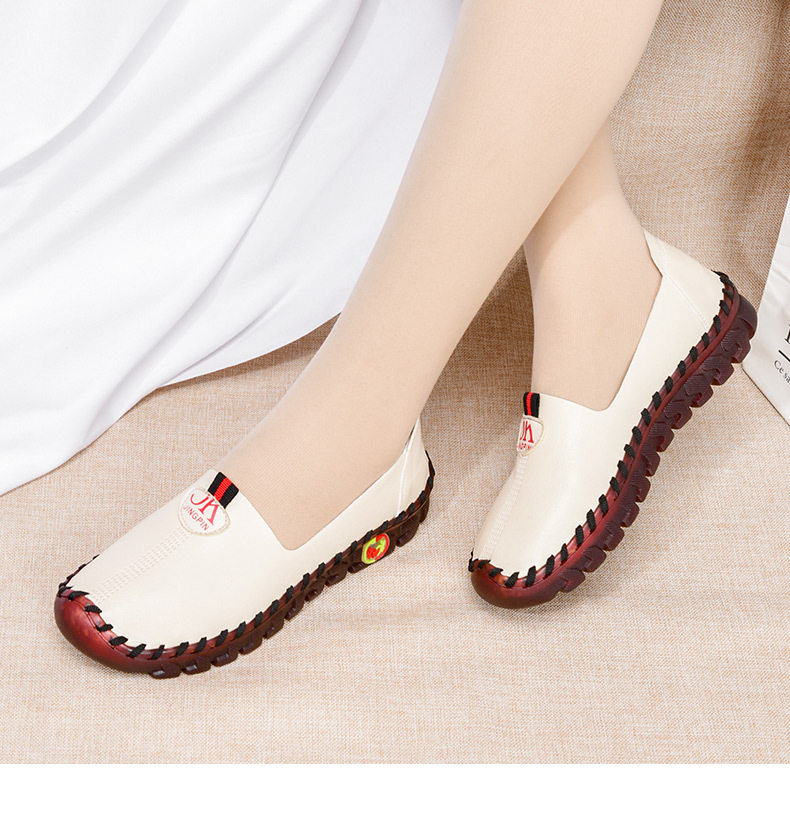 Giày lười nữ đế bằng mềm êm chân, giày cho mẹ da microfiber mũi tròn — 2202 Màu Đỏ, 2202 kaki, 2202 màu đen, Màu trắng 2202 chi tiết 5