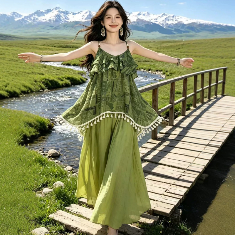 Ethnic style camisole dress for women, new summer model, suitable for Xinjiang travel, vacation long dress, bohemian style dress Ethnic style camisole dress for women, new summer model, suitable for Xinjiang travel, vacation long dress, bohemian style dress