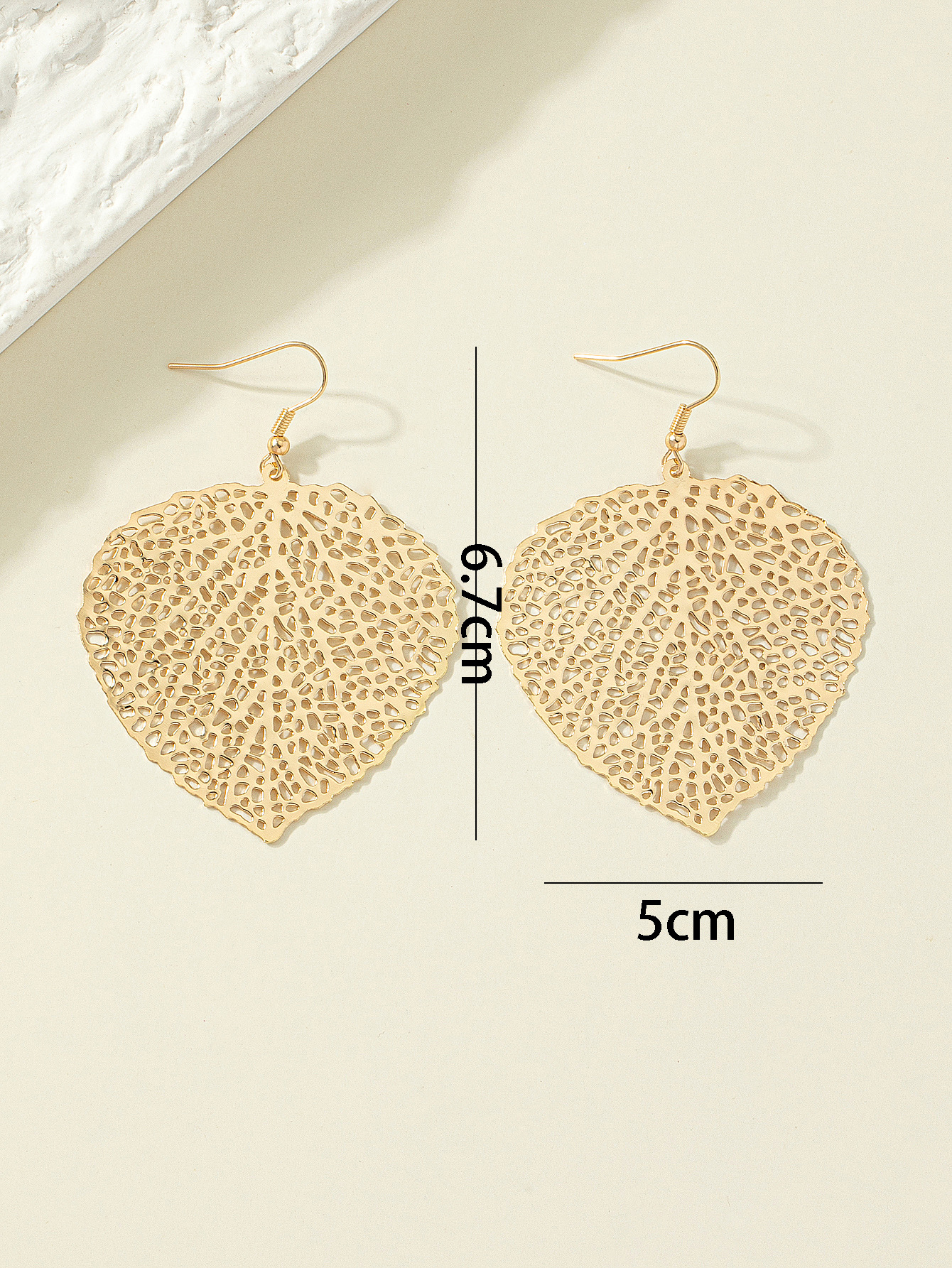 Fashion Geometric Iron No Inlaid Earrings display picture 1