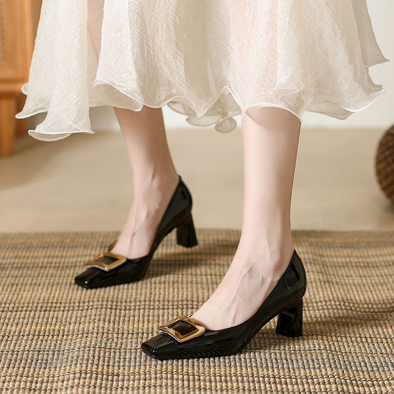 Zapatos de tacón alto con temperamento francés y punta estrecha, hebilla cuadrada, boca poco profunda, zapatos individuales para ir al trabajo para mujer_voghion.com