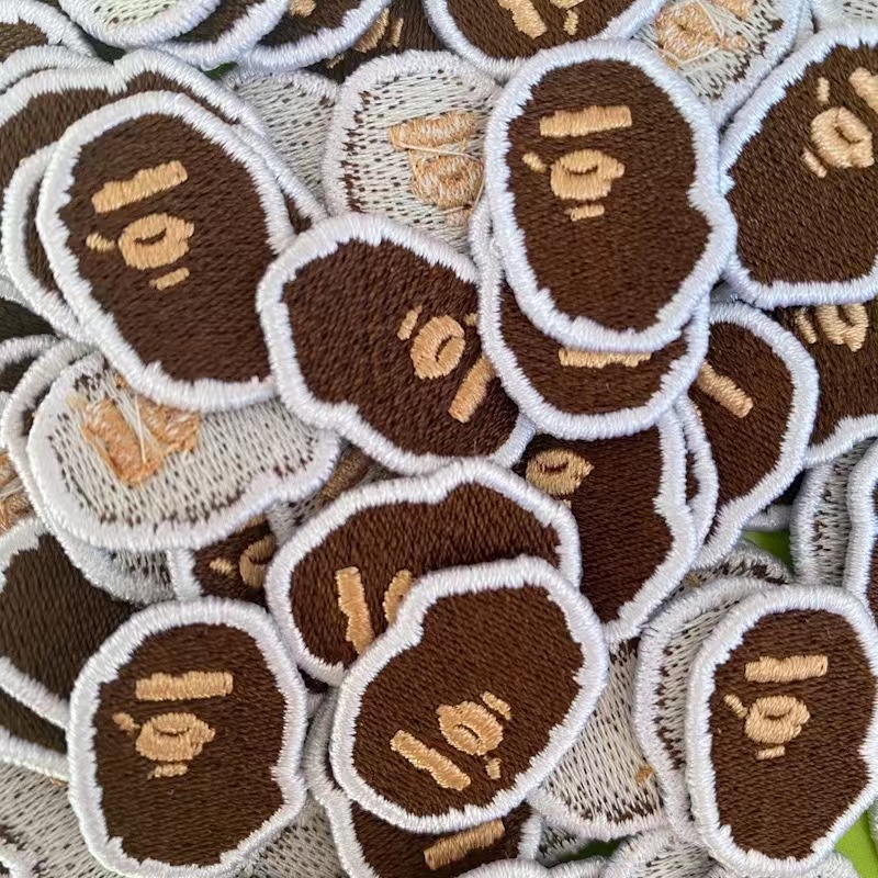 帽子绣花章 羽绒服英文字母刺绣布贴潮牌猿人头布贴