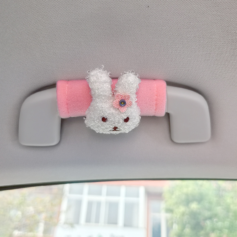 Manuela de automóvil de dibujos animados de peluche pequeño sin hombre y mujer cubierta de manija de puerta interior guante de techo