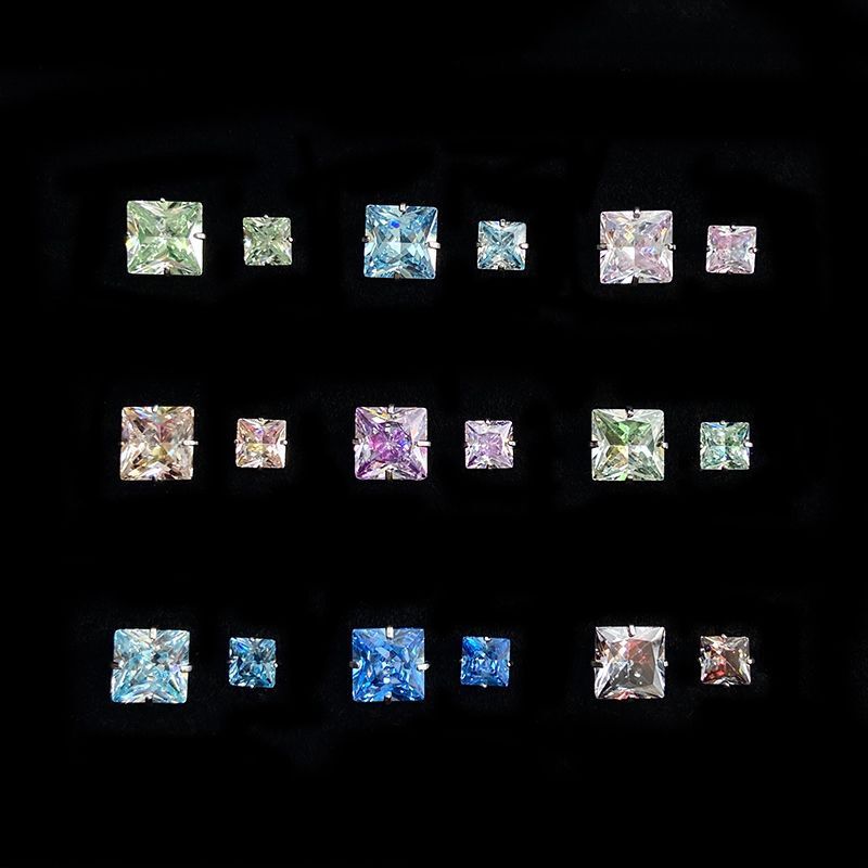 F136 Titanium Alloy Sparkling Square Zircon Ear Bone Stud with 1.2mm Thick Rod and 0.9mm Internal Screw Thread Ear Jewelry