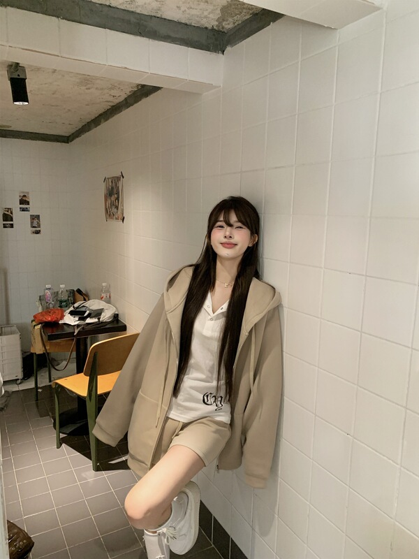 慵懒风套装咖色连帽卫衣开衫外套女早秋穿搭一整套休闲短裤两件套|undefined